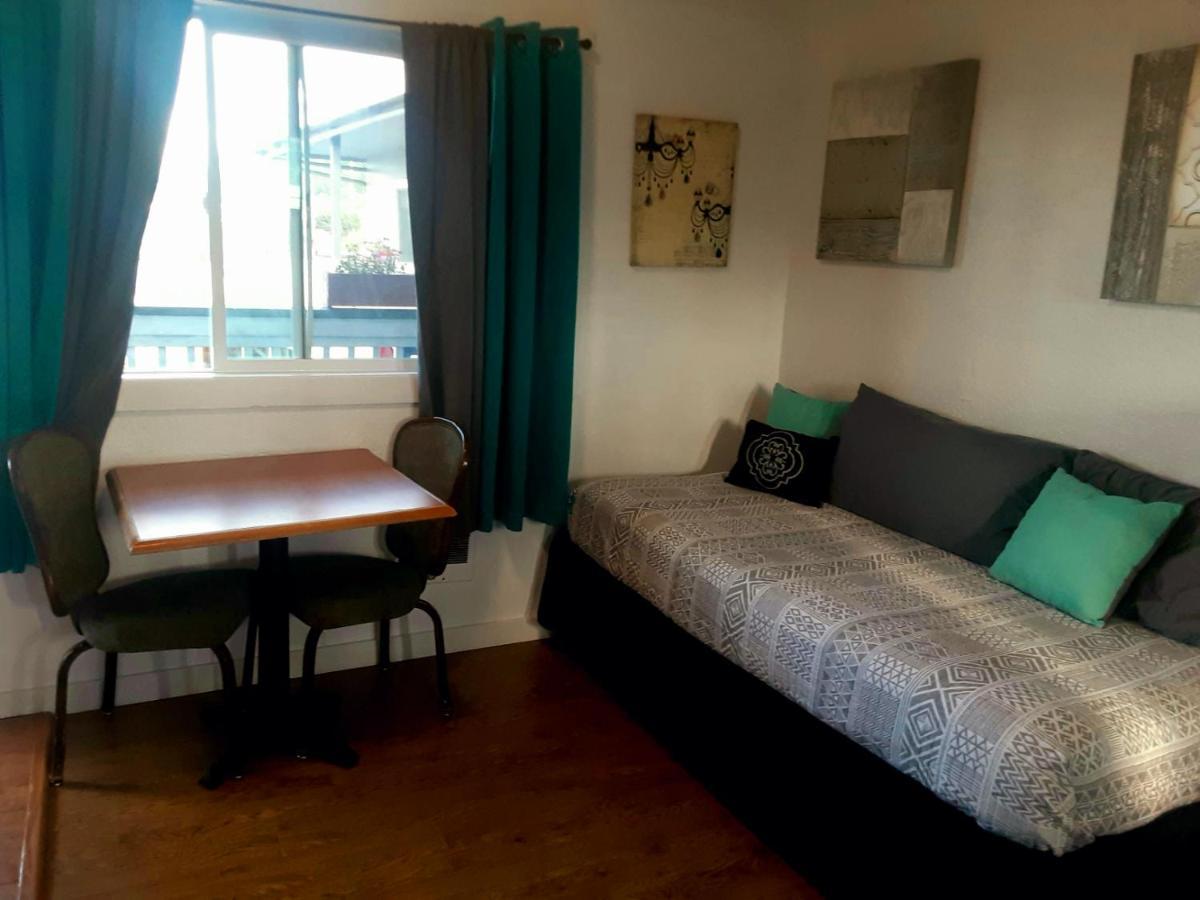 קוס ביי Terrace Motel מראה חיצוני תמונה